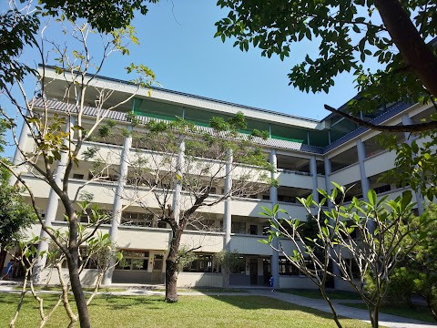 弘明實驗高級中學